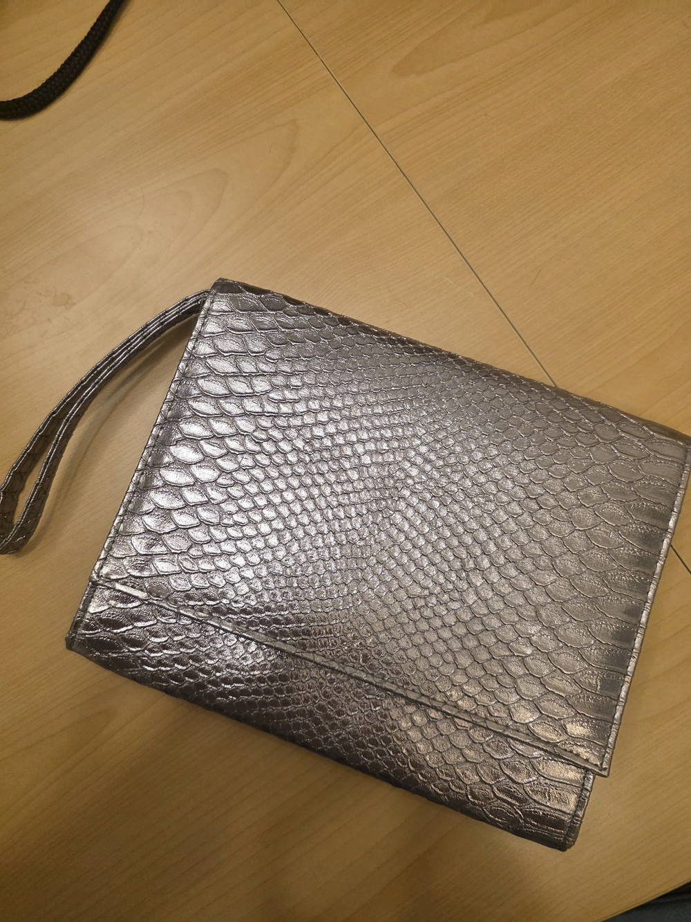 Neiman Marcus Metallic Silver Textured Wristlet Clutch